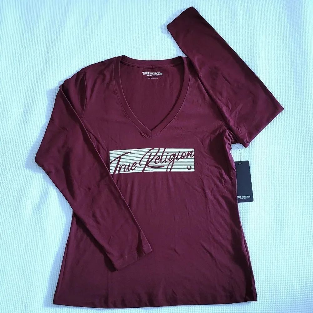 True Religion🙏 Long Sleeve Silver🤍 Foil Graphic Tee - NWT